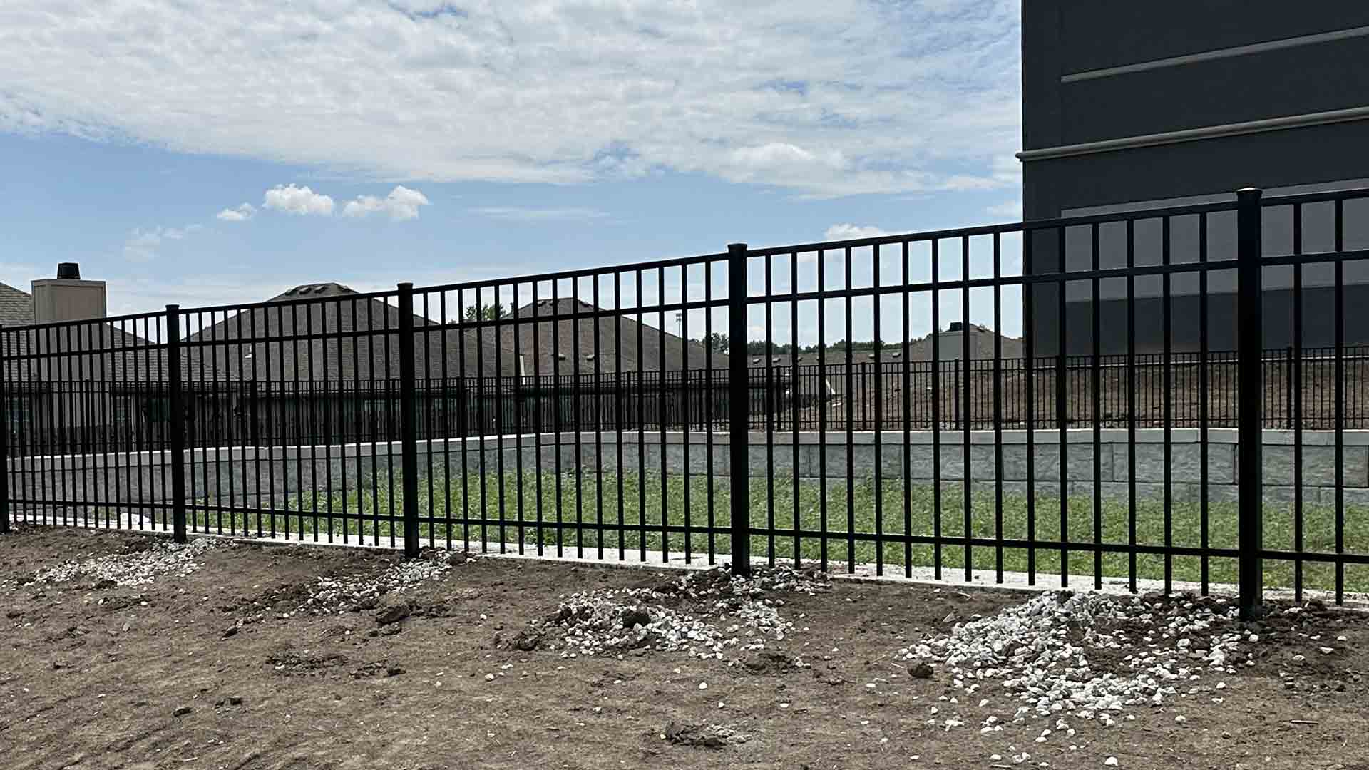 Example 03 of a commercial aluminum fence fabricated and installed by Slagle Fence in Kansas City