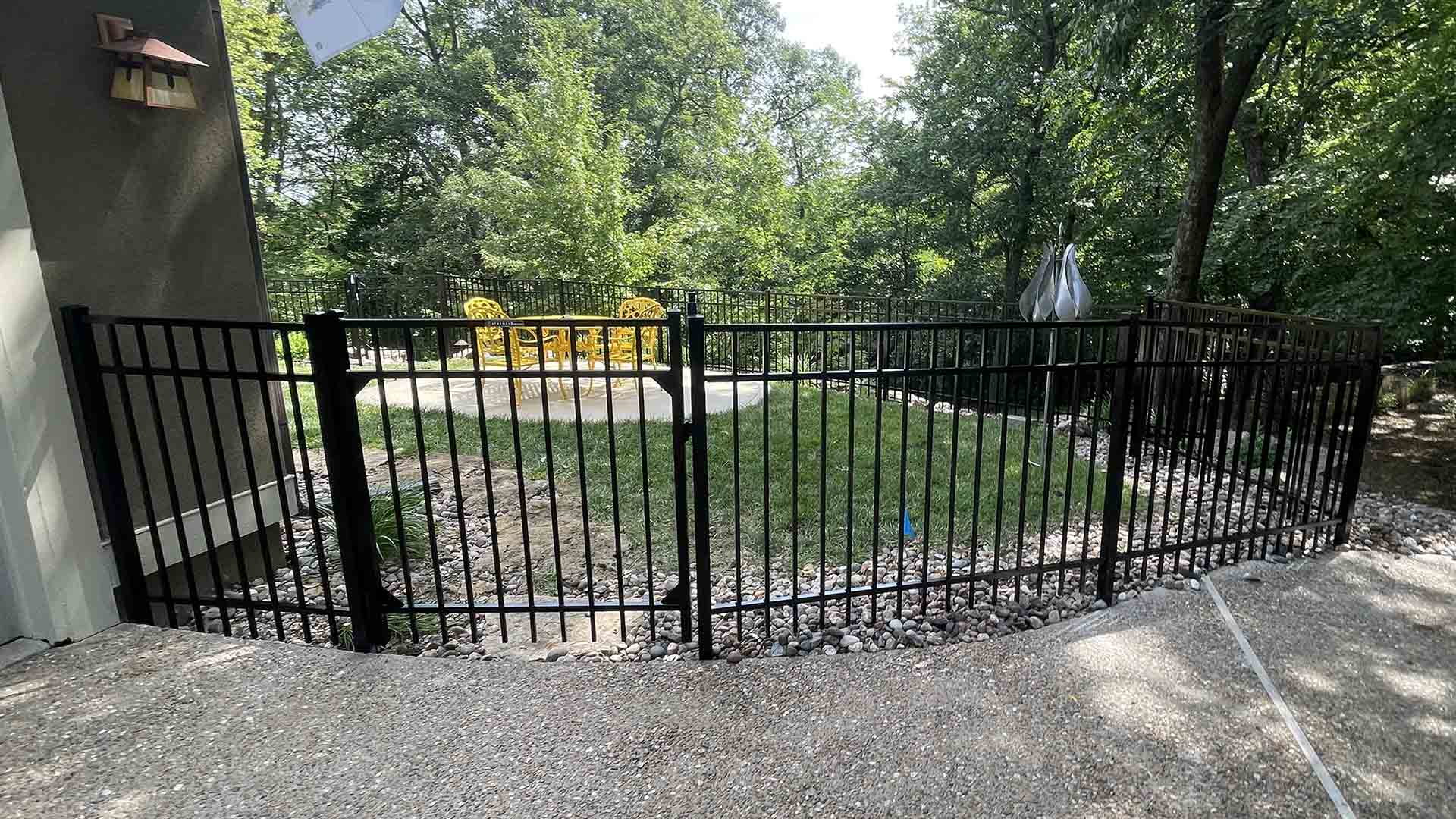 Example of an Aluminum Fence built by Slagle Fence Kansas City 03