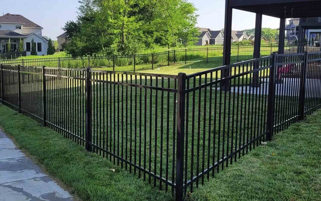 3 Advantages You can Expect with Steel Fencing