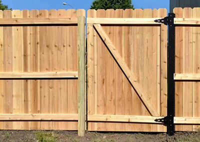 Example 03 of a Wood Fence installed by Slagle Fence in the Kansas City Metro