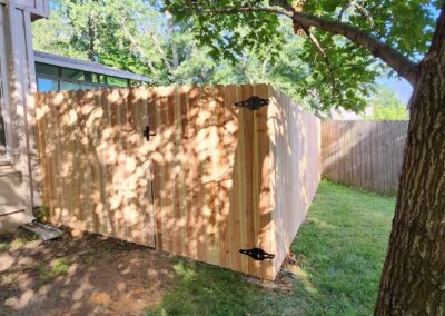 outside wood privacy fence