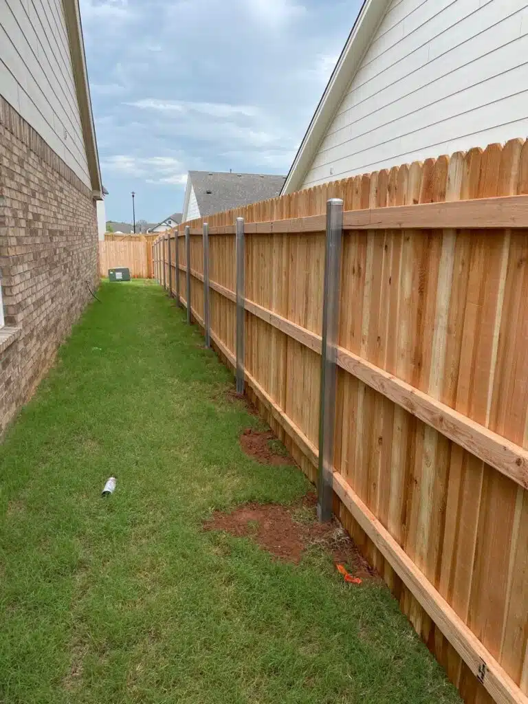 design-your-residential_radius-wood-fence-best-choice-in-broken-arrow-area-768×1024