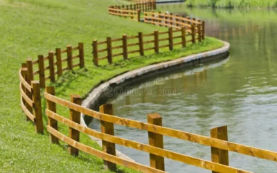 Will a Wood Fence Rot or Warp at a Lakehouse? | Fence Guide